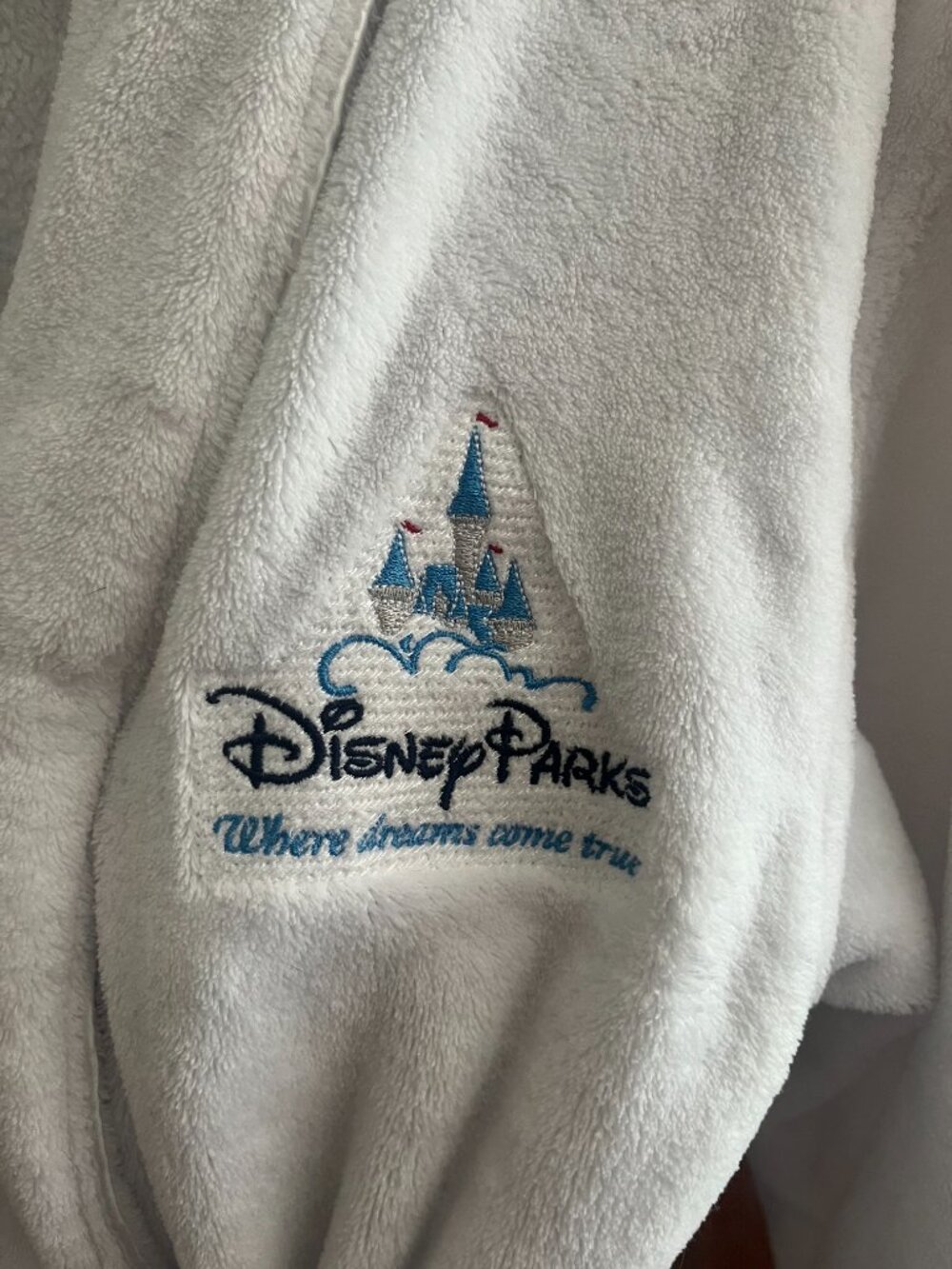 Disney Parks Exclusive Robe - Picture 3 of 4